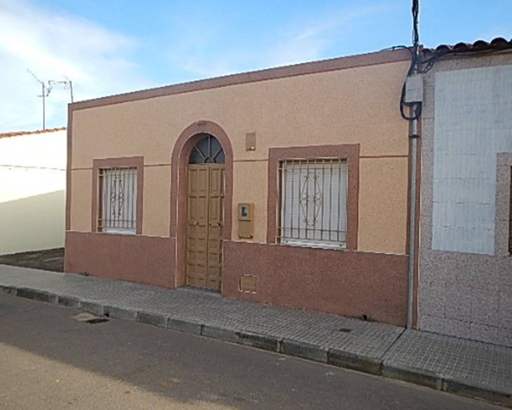Casa en Puebla de la Calzada - Badajoz -