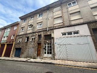 Piso en venta en Avilés de 63  m²