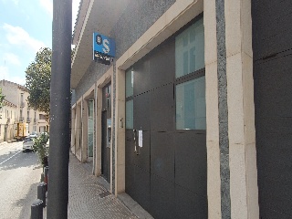 Local comercial en Av Cataluña - La Pobla de Claramunt - Barcelona 2