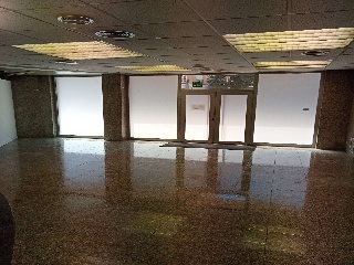 Local comercial en Av Alicante - Lleida - 2