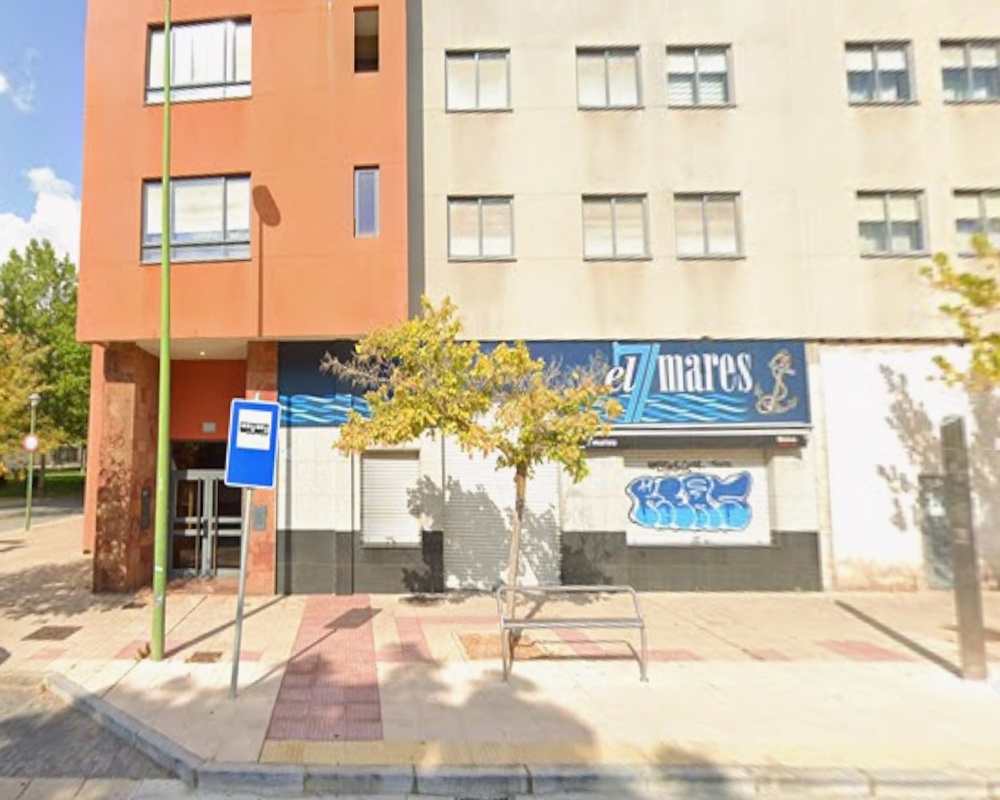 Local en C/ Francisco de Enzinas - Burgos -