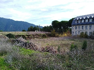 Edificio en construcción paralizada en  Mombeltrán 5