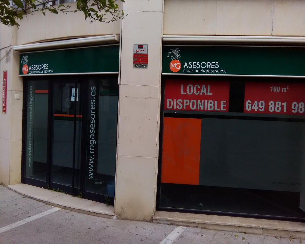 Local en C/ Santa Cecilia