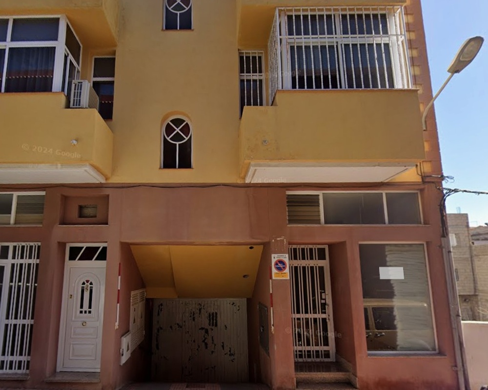 Local en C/ Izaña, Granadilla de Abona (Santa Cruz de Tenerife)