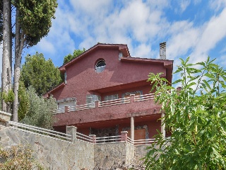 Chalet en Sant Llorenç Savall 97