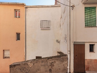Casa en C/ Montagut, Flix (Tarragona) 28