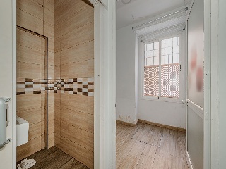 Local en C/ Feria - Sevilla - 18