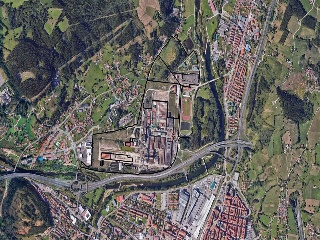 Terreno industrial con edificaciones en Sector Gran Industria SNIACE, Santillana del Mar (Cantabria) 10