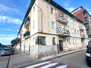Abad Paterno 8