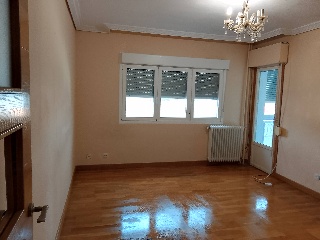 Piso en venta en Pamplona de 88  m²