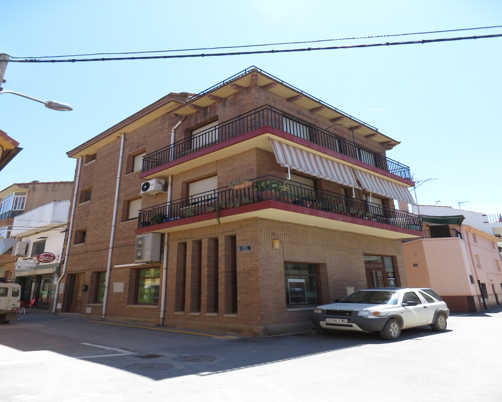 Local comercial en Alcanadre - La Rioja -