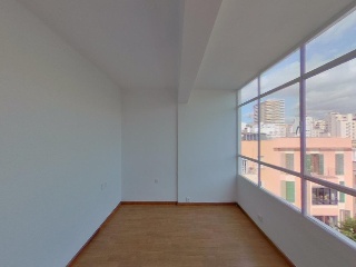 Vivienda en Plaza Serralta 13