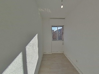 Piso en C/ San Lamberto, Madrid 8