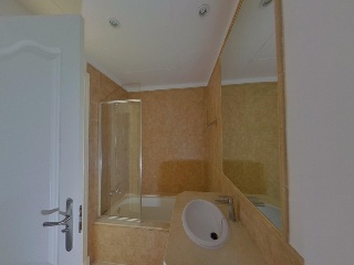 Vivienda con garaje y trastero en C/ Pico Alcazaba 19