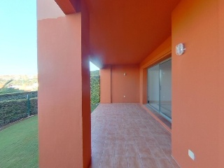 Vivienda con garaje y trastero en C/ Pico Alcazaba 26