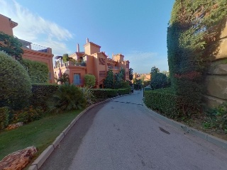Vivienda con garaje y trastero en C/ Pico Alcazaba 31