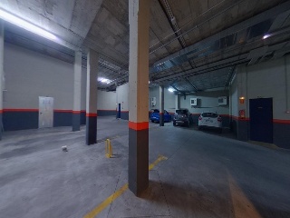 Vivienda con garaje y trastero en C/ Pico Alcazaba 34
