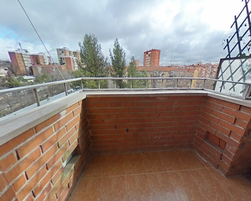 Piso en C/ Besolla, Madrid