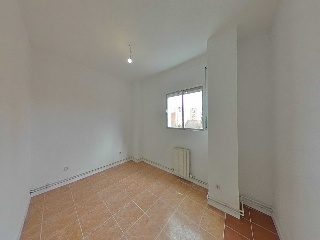 Piso en C/ Besolla, Madrid 21