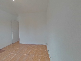 Piso en C/ Besolla, Madrid 23