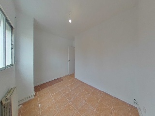 Piso en C/ Besolla, Madrid 24