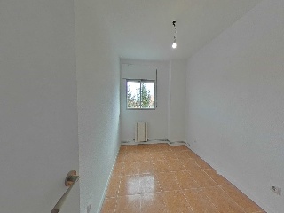 Piso en C/ Besolla, Madrid 25