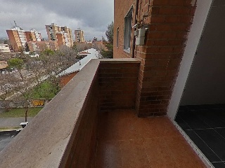 Piso en C/ Besolla, Madrid 39