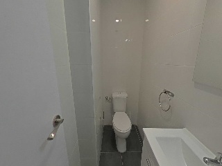 Piso en C/ Besolla, Madrid 44