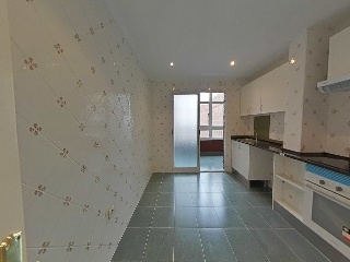 Piso en C/ Portugal, Alicante 35