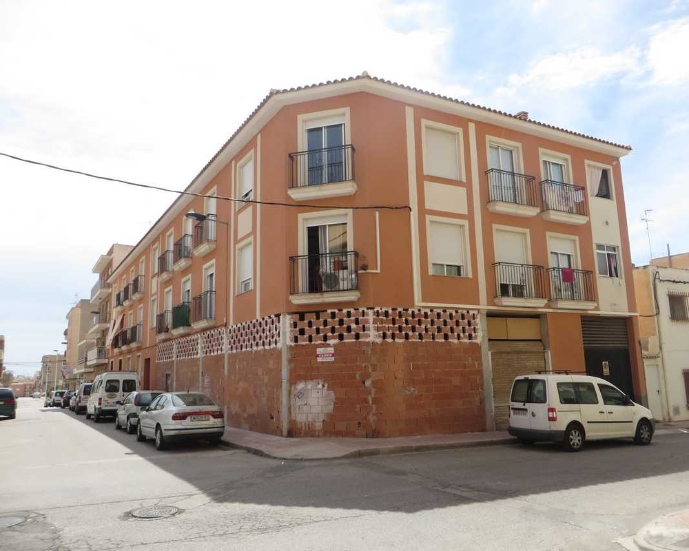 Piso, garaje y trastero en C/ Aniceto Deposito, Mazarrón (Murcia)