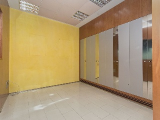 Local con garajes en Ps Pere III - Manresa - Barcelona 6