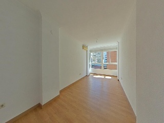 Piso con garaje en C/ Maria de Molina, Valencia 2