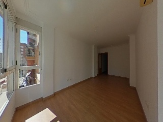 Piso con garaje en C/ Maria de Molina, Valencia 4