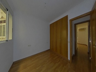 Piso con garaje en C/ Maria de Molina, Valencia 8