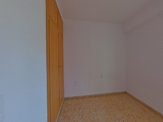 Piso en C/ Conde de Torrefiel 9