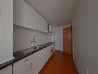 Piso en C/ Conde de Torrefiel 16