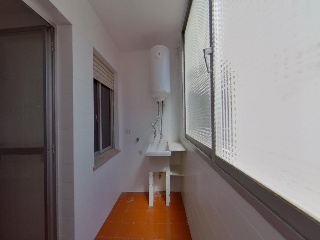 Piso en C/ Conde de Torrefiel 30