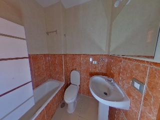 Apartamento con plaza de garaje en C/ Eneas 17