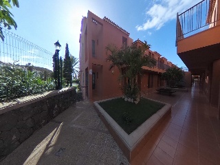 Apartamento con plaza de garaje en C/ Eneas 27