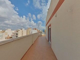 Piso en venta en Torrevieja de 69  m²