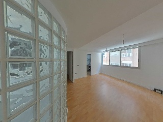 Piso en venta en Alicante de 83  m²