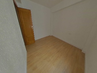 Piso en C/ Venezuela, Valencia 17