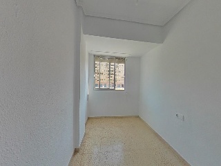 Vivienda en C/ Bernat Descoll 13