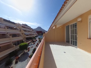 Vivienda en Avenida Rosa de los Vientos 18