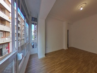 Piso en venta en Sevilla de 93  m²