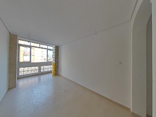 Piso en venta en Villajoyosa de 77  m²