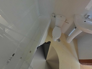 Piso con garaje y trastero en C/ Leopoldo Panero  15