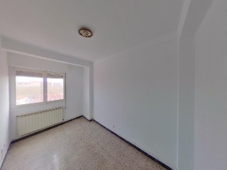 Piso en Av de la Almozara 2