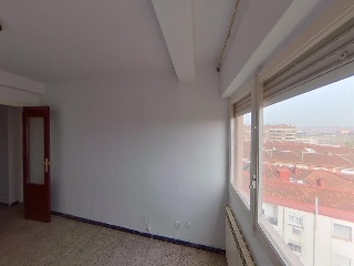 Piso en Av de la Almozara 3