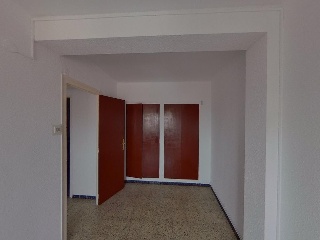 Piso en Av de la Almozara 14